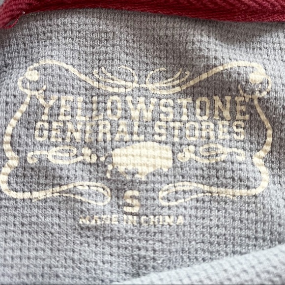 Yellowstone National Park Thermal Shirt - Picture 2 of 3